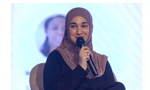 ഹിജാബ് ധരിച്ച് ബഹിരാകാശ യാത്ര നടത്താൻ കനേഡിയൻ പെൺകുട്ടി ഹിജാബ് ധരിച്ച് ബഹിരാകാശ യാത്ര നടത്താൻ കനേഡിയൻ പെൺകുട്ടി