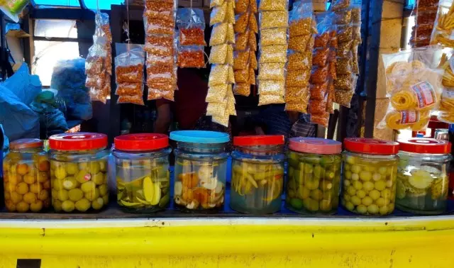 കോഴിക്കോട്ടെ തട്ടുകടകളില് പരിശോധന; ഉപ്പിലിട്ട ഭക്ഷ്യവസ്തുക്കള് പരിശോധനക്കയച്ചു കോഴിക്കോട്ടെ തട്ടുകടകളില് പരിശോധന; ഉപ്പിലിട്ട ഭക്ഷ്യവസ്തുക്കള് പരിശോധനക്കയച്ചു