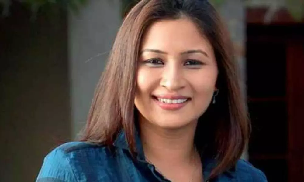 ഇളം മനസ്സുകളെ മുറിപ്പെടുത്തുന്നത് അവസാനിപ്പിക്കുക ഹിജാബ് വിവാദത്തിൽ ജ്വാല ഗുട്ട