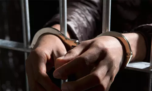 സഹപ്രവർത്തകനെ കല്ലുകൊണ്ടടിച്ച് കൊലപ്പെടുത്തി; യുവാവ് അറസ്റ്റിൽ