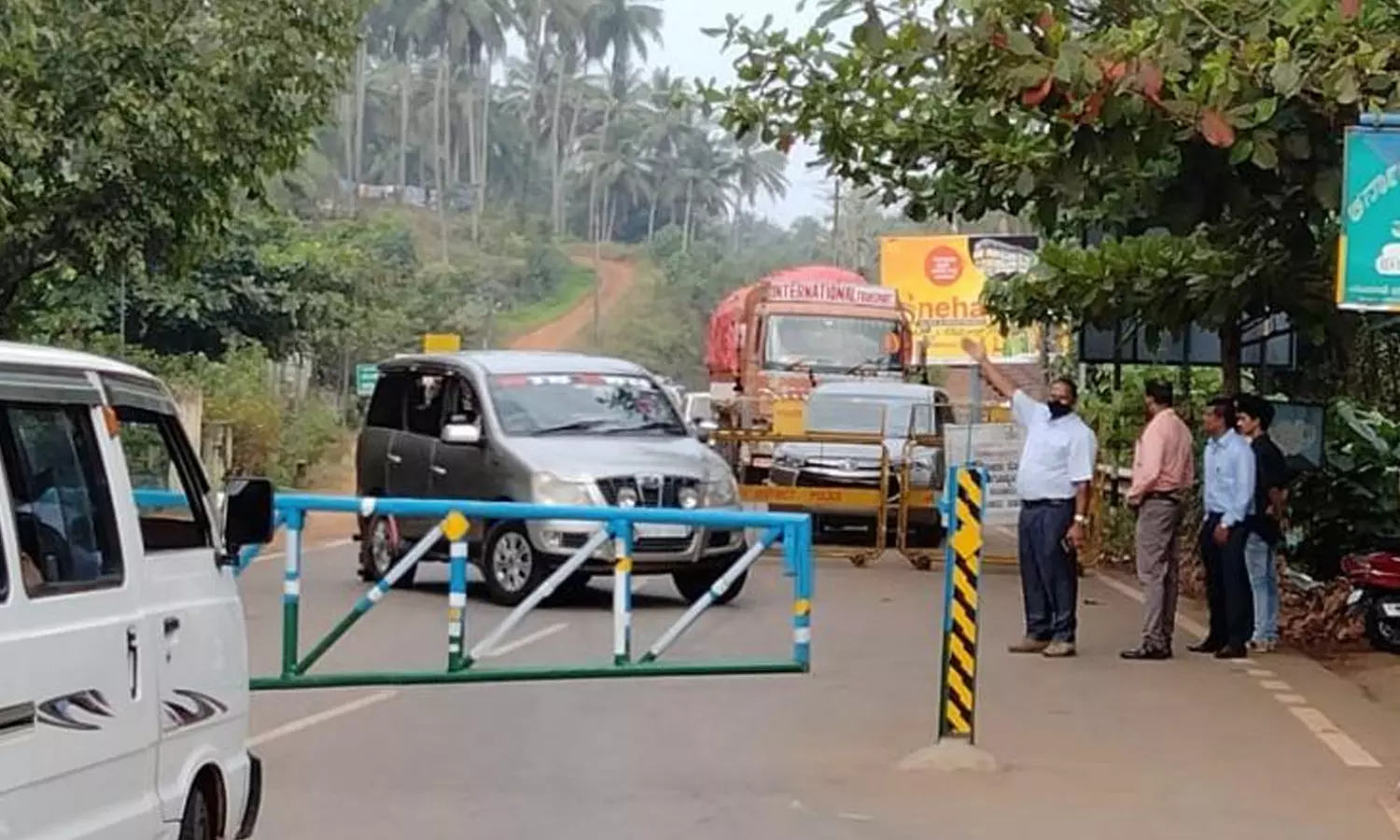 കർണാടക യാത്രയ്ക്ക് ആർ.ടി. പി സി ആർ പരിശോധന വേണ്ട