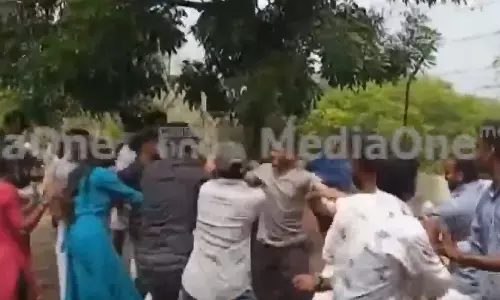 കൊല്ലത്ത് എസ്.എഫ്.ഐ - കെ.എസ്.യു സംഘർഷം;ഇരുപതോളം പേർക്ക് പരിക്ക്