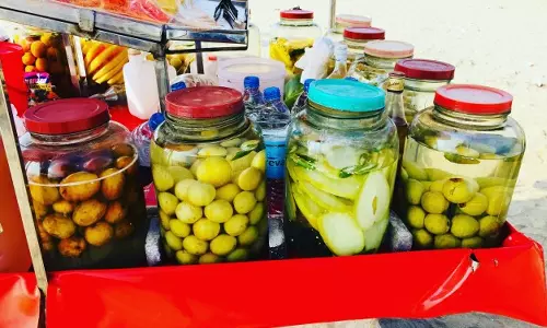 കോഴിക്കോട് കോർപ്പറേഷൻ പരിധിയിൽ ഉപ്പിലിട്ട പഴങ്ങൾ വിൽക്കുന്നതിന് വിലക്ക്