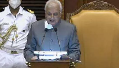 കെ റെയില്‍ പദ്ധതി പരിസ്ഥിതി സൗഹൃദമെന്ന് ഗവര്‍ണര്‍