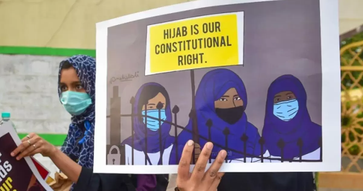 ഹിജാബ് ഒഴിച്ചുകൂടാനാകാത്ത മതാചാരമല്ല: കര്‍ണാടക സര്‍ക്കാര്‍ ഹൈക്കോടതിയില്‍