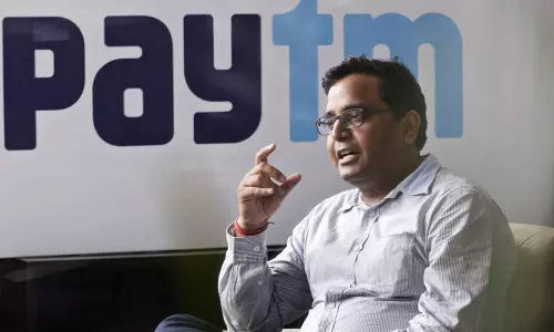 നഷ്ടത്തിലേക്ക് കൂപ്പുകുത്തി പേടിഎം; സിഇഒ വിജയ് ശേഖറിന്റെ പ്രതിദിന നഷ്ടം 128 കോടി! നഷ്ടത്തിലേക്ക് കൂപ്പുകുത്തി പേടിഎം; സിഇഒ വിജയ് ശേഖറിന്റെ പ്രതിദിന നഷ്ടം 128 കോടി!