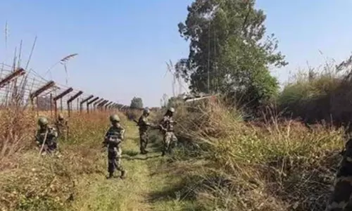 അച്ഛന്റെ അടി പേടിച്ച് വീട്ടിൽനിന്ന് ഒളിച്ചോടി; എത്തിയത് ബംഗ്ലാദേശ് അതിർത്തിയും കടന്ന് ഇന്ത്യയിൽ