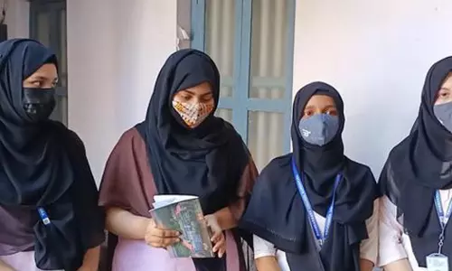 ഹിജാബ് അനുവദിക്കാൻ യൂണിഫോം ഒഴിവാക്കി മൈസൂരുവിലെ കോളേജ്