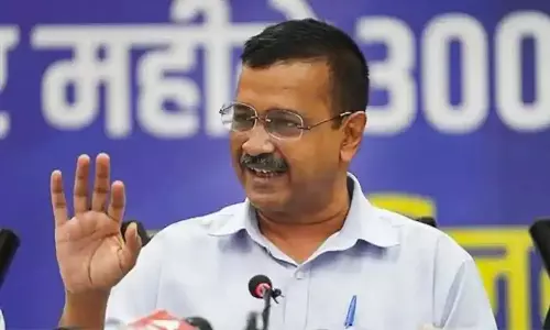 മറ്റു പാർട്ടികൾക്കെതിരെ വ്യാജ ആരോപണങ്ങൾ ഉന്നയിച്ചതായി പരാതി; കെജ്‌രിവാളിനെതിരെ കേസ്