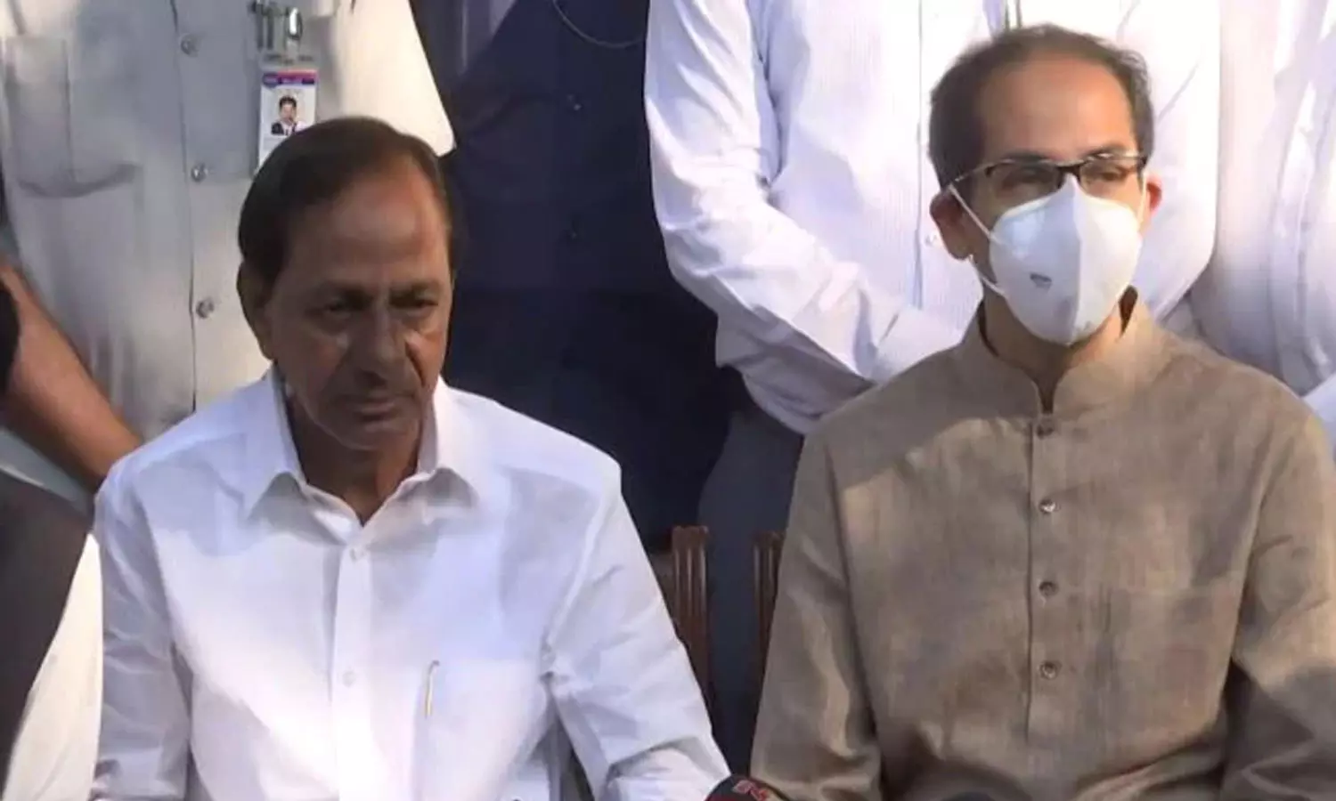 അത് ഹിന്ദുത്വ അല്ല, തരംതാണ രാഷ്ട്രീയം; ബി.ജെ.പിക്കെതിരെ ഉദ്ധവ് താക്കറെ അത് ഹിന്ദുത്വ അല്ല, തരംതാണ രാഷ്ട്രീയം; ബി.ജെ.പിക്കെതിരെ ഉദ്ധവ് താക്കറെ