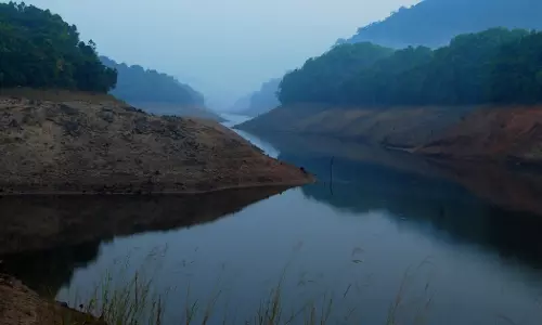 കക്കയം ഡാമിലെ പെൻസ്റ്റോക്ക് പൈപ്പിന്റെ റോക്കറിൽ നേരിയ വിള്ളൽ