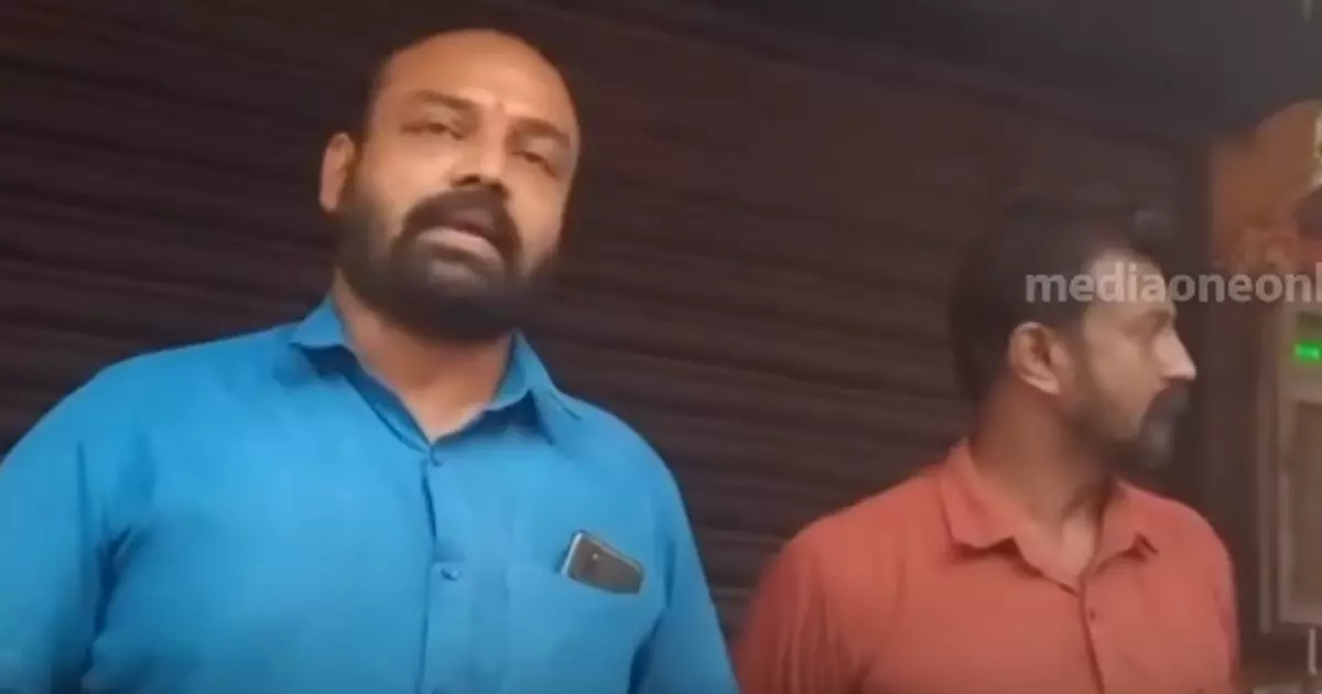 നമ്മുടെ പ്രവര്ത്തകരുടെ മേൽ കൈവെച്ചാൽ എങ്ങനെ കൈകാര്യം ചെയ്യണമെന്ന് അറിയാം: ബിജെപി നേതാവിന്റെ പ്രകോപന പ്രസംഗം പുറത്ത് നമ്മുടെ പ്രവര്ത്തകരുടെ മേൽ കൈവെച്ചാൽ എങ്ങനെ കൈകാര്യം ചെയ്യണമെന്ന് അറിയാം: ബിജെപി നേതാവിന്റെ പ്രകോപന പ്രസംഗം പുറത്ത്