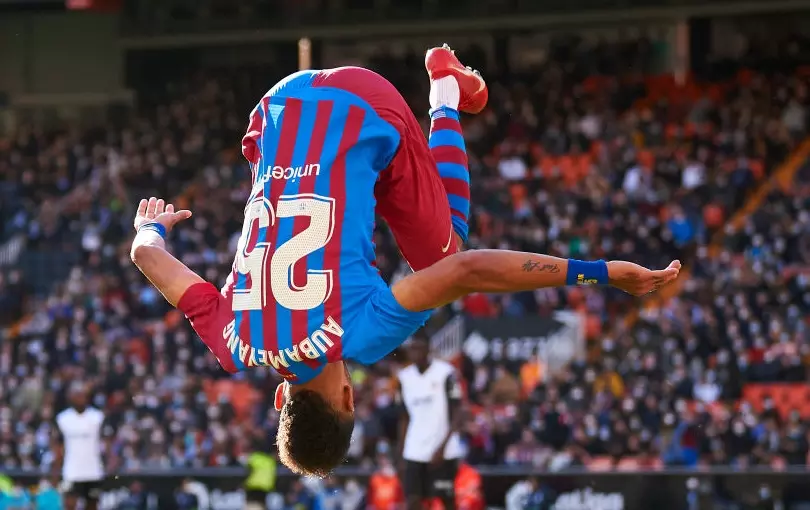 ഒബമയാങിന്‍റെ ഇരട്ടഗോളില്‍ വലൻസിയയെ തകർത്ത് ബാഴ്‌സലോണ