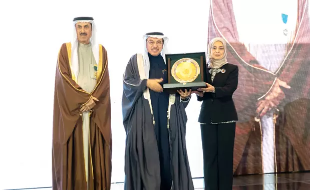 അറബ്​ പാർലമെന്റ്‌ യൂണിയൻ തലപ്പത്ത്​ ഫൗസിയ സൈനൽ