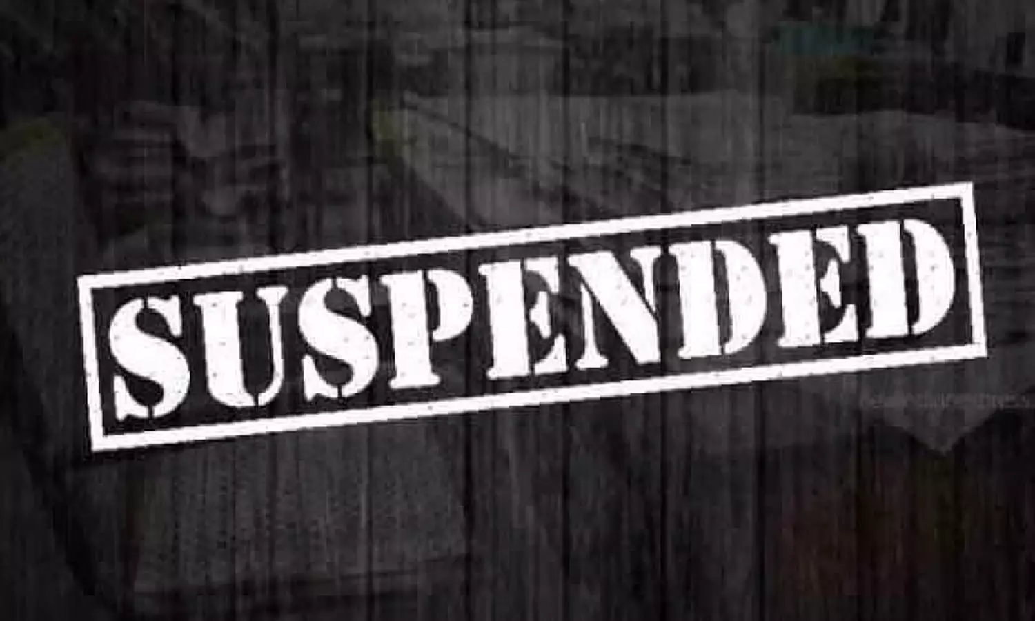 കമ്പ്യൂട്ടര്‍ തകരാറിലായെന്ന് ആരോഗ്യ മന്ത്രിയെ തെറ്റിദ്ധരിപ്പിച്ച ജീവനക്കാരിക്ക് സസ്പെൻഷൻ