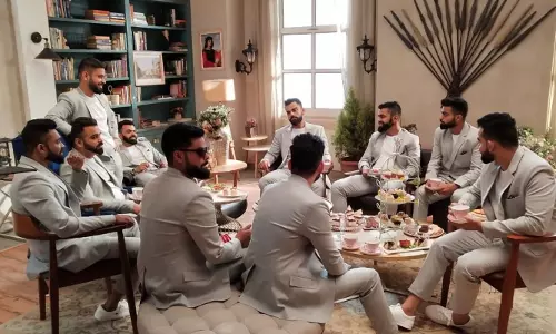 ഇതിലേതാ ഒറിജിനല്‍...!! കോഹ്‍ലിയും ഒന്‍പത് അപരന്മാരും