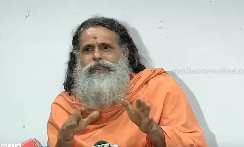 കൃത്യം ചെയ്തത് ബോധമില്ലാത്ത സമയത്ത്; ചാടിയെണീക്കാൻ നോക്കിയപ്പോൾ രക്തം തളംകെട്ടിക്കിടക്കുന്നതാണ് കണ്ടത്- വെളിപ്പെടുത്തലുമായി സ്വാമി ഗംഗേശാനന്ദ