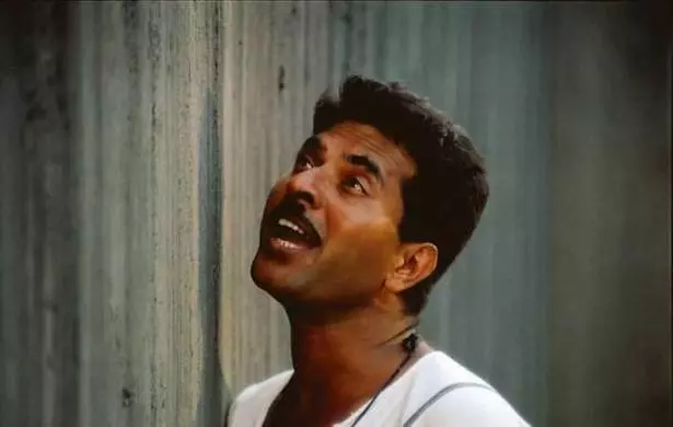 ലളിത പോയി...പക്ഷെ മതിലുകള്‍ക്കപ്പുറത്ത് ഇപ്പോഴും നാരായണിയുണ്ട്...