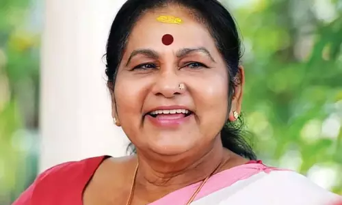 കെ.പി.എ.സി ലളിതക്ക് കേരളത്തിന്‍റെ കണ്ണീരാഞ്ജലി; സംസ്കാരം ഇന്നു വൈകിട്ട് വടക്കാഞ്ചേരിയില്‍