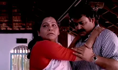 തലമുറകളുടെ ഹൃദയങ്ങളിലേക്ക് അഭിനയ പാടവം കൊണ്ടു ചേക്കേറിയ നടിയെന്ന് മുഖ്യമന്ത്രി