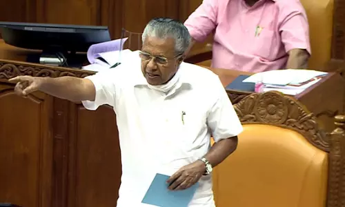 കൊലപാതകങ്ങളിൽ പൊലീസ് കർശന നടപടി സ്വീകരിക്കുന്നുണ്ട്: മുഖ്യമന്ത്രി