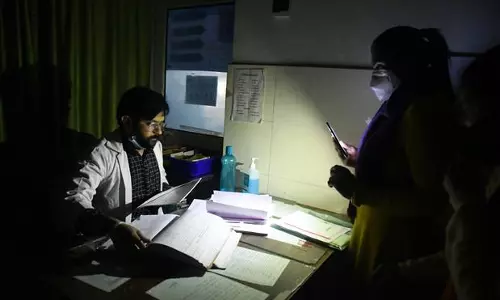 വെള്ളവും കറന്‍റുമില്ലാതെ 36 മണിക്കൂര്‍; ചണ്ഡീഗഡിനെ സ്തംഭിപ്പിച്ച് വൈദ്യുതി ജീവനക്കാരുടെ സമരം