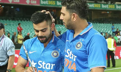 കാൻസറിനെ തോൽപ്പിച്ചുള്ള താങ്കളുടെ മടങ്ങിവരവ് ഇപ്പോഴും ഞങ്ങൾക്ക് പ്രചോദനമാണ്- യുവിയുടെ കത്തിന് കോഹ്ലിയുടെ മറുപടി കാൻസറിനെ തോൽപ്പിച്ചുള്ള താങ്കളുടെ മടങ്ങിവരവ് ഇപ്പോഴും ഞങ്ങൾക്ക് പ്രചോദനമാണ്- യുവിയുടെ കത്തിന് കോഹ്ലിയുടെ മറുപടി