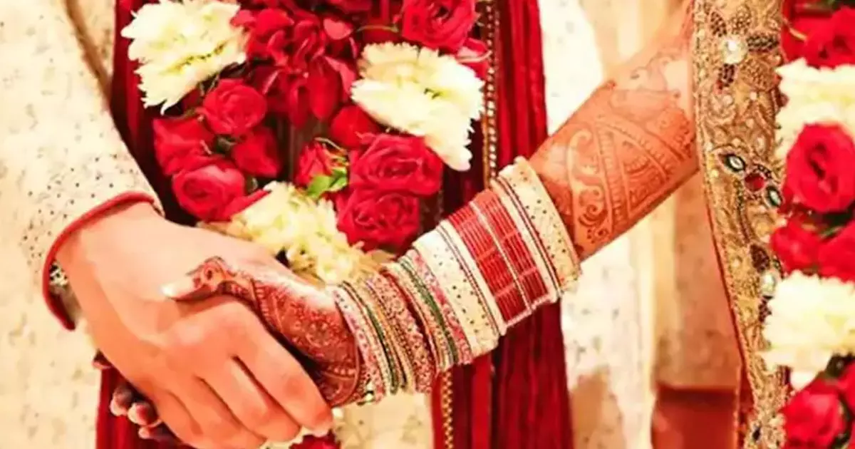 സ്ത്രീകളുടെ വിവാഹപ്രായം ഉയര്ത്തല്: കേന്ദ്ര നീക്കത്തില് ആര്.എസ്.എസിന് എതിര്പ്പ് സ്ത്രീകളുടെ വിവാഹപ്രായം ഉയര്ത്തല്: കേന്ദ്ര നീക്കത്തില് ആര്.എസ്.എസിന് എതിര്പ്പ്