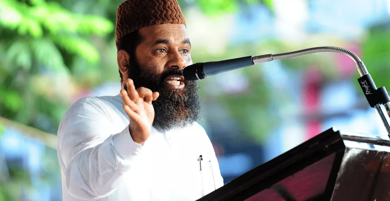 പൊലീസിന്റെ സഹായം കൊണ്ട് പ്രവർത്തിക്കേണ്ട ഗതികേട് എസ്.ഡി.പി.ഐക്കില്ല - അഷ്റഫ് മൗലവി പൊലീസിന്റെ സഹായം കൊണ്ട് പ്രവർത്തിക്കേണ്ട ഗതികേട് എസ്.ഡി.പി.ഐക്കില്ല - അഷ്റഫ് മൗലവി