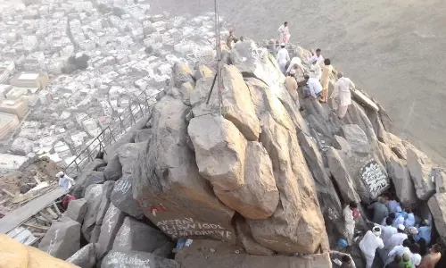 മക്കയിൽ ജബലുന്നൂറും ഹിറാ ഗുഹയും അനുഭവിക്കാൻ സന്ദർശകർക്ക് അവസരമൊരുങ്ങുന്നു; ഹിറായിലേക്കുള്ള വഴികൾ ഇനി ഇങ്ങിനെ