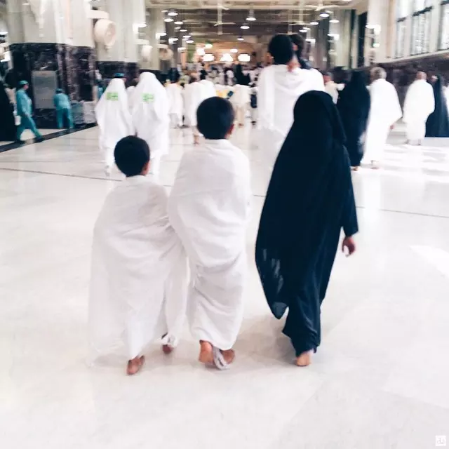 മക്ക, മദീന ഹറം പള്ളികളിലേക്ക് പ്രവേശിക്കുന്നതിനുള്ള പ്രായ പരിധി കുറച്ചതായി ഹജ്ജ് ഉംറ മന്ത്രാലയം മക്ക, മദീന ഹറം പള്ളികളിലേക്ക് പ്രവേശിക്കുന്നതിനുള്ള പ്രായ പരിധി കുറച്ചതായി ഹജ്ജ് ഉംറ മന്ത്രാലയം