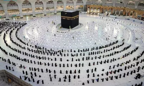 റമദാനെ വരവേല്ക്കാനുള്ള മുന്നൊരുക്കങ്ങളുമായി മസ്ജിദുല് ഹറം റമദാനെ വരവേല്ക്കാനുള്ള മുന്നൊരുക്കങ്ങളുമായി മസ്ജിദുല് ഹറം