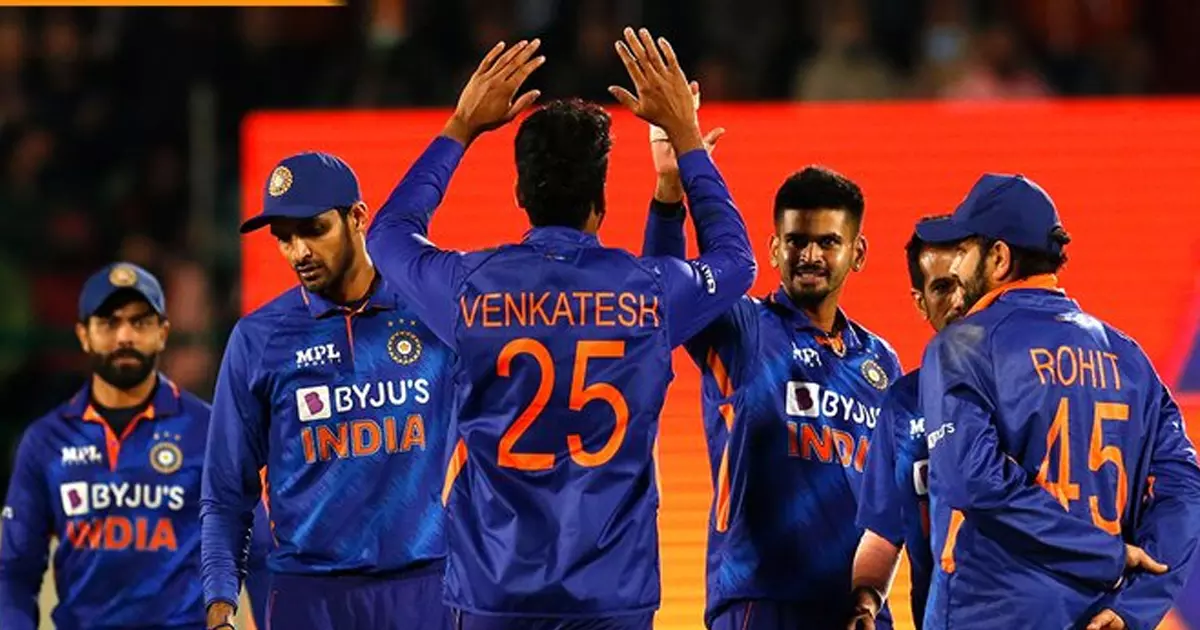 ശ്രീലങ്കക്കെതിരെയുള്ള രണ്ടാം ടി20: ഇന്ത്യക്ക് 184 റൺസ് വിജയലക്ഷ്യം ശ്രീലങ്കക്കെതിരെയുള്ള രണ്ടാം ടി20: ഇന്ത്യക്ക് 184 റൺസ് വിജയലക്ഷ്യം