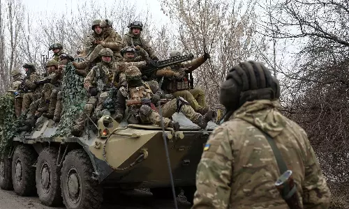 റഷ്യൻ ആക്രമണത്തിൽ 198 സാധാരണക്കാർ കൊല്ലപ്പെട്ടു: യുക്രൈൻ ആരോഗ്യ മന്ത്രാലയം റഷ്യൻ ആക്രമണത്തിൽ 198 സാധാരണക്കാർ കൊല്ലപ്പെട്ടു: യുക്രൈൻ ആരോഗ്യ മന്ത്രാലയം