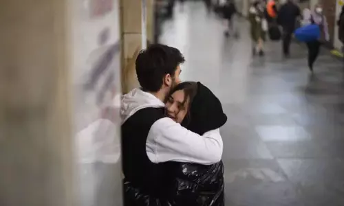 ഭീതിയുടെ രാത്രിക്ക് ശേഷമുള്ള കിയവ് ; യുദ്ധഭൂമിയിൽ നിന്നുള്ള ചിത്രങ്ങൾ ഭീതിയുടെ രാത്രിക്ക് ശേഷമുള്ള കിയവ് ; യുദ്ധഭൂമിയിൽ നിന്നുള്ള ചിത്രങ്ങൾ