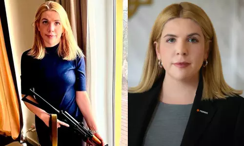 ഈ മണ്ണിനെ സംരക്ഷിക്കാന് പൊരുതും: തോക്കേന്തി യുക്രൈന് എംപി ഈ മണ്ണിനെ സംരക്ഷിക്കാന് പൊരുതും: തോക്കേന്തി യുക്രൈന് എംപി