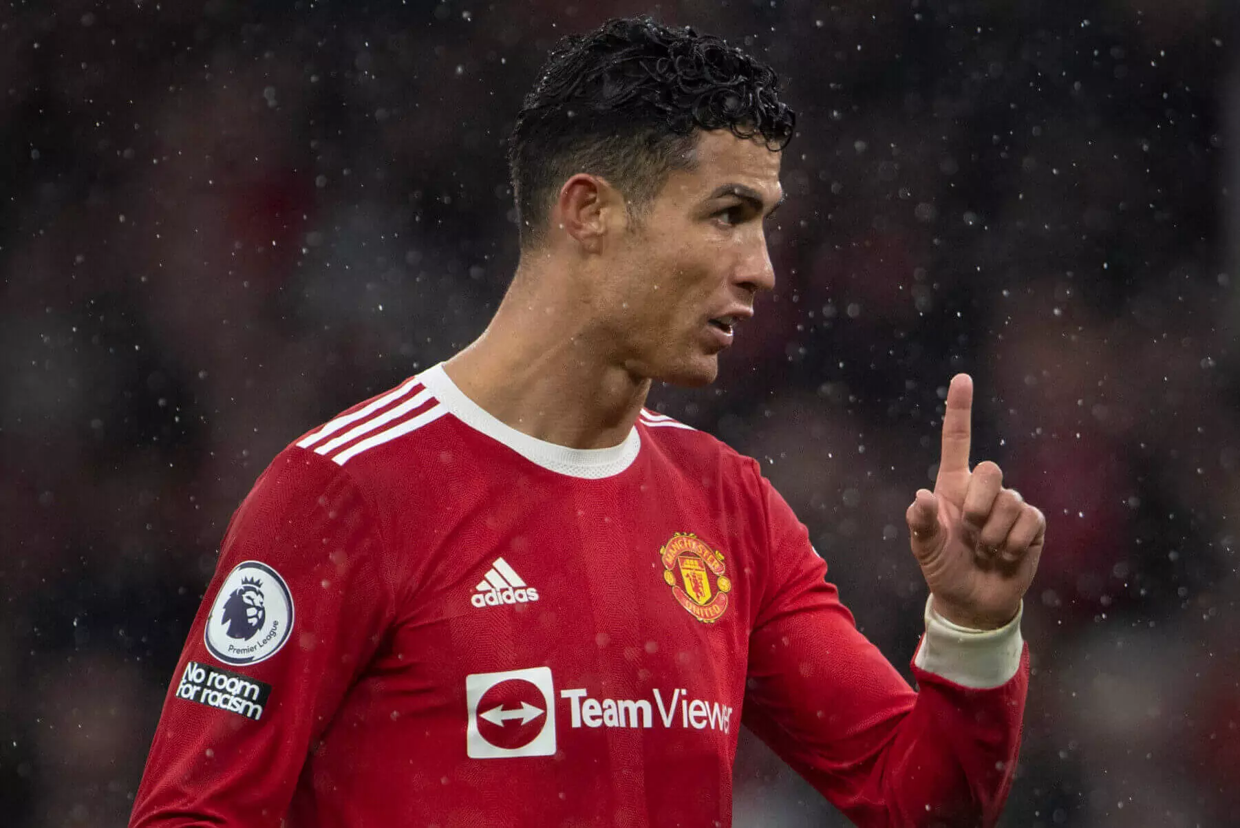 നമ്മളുടെ മക്കൾക്കായി മികച്ചൊരു ലോകം പണിയേണ്ടതുണ്ട് യുക്രൈന്‍ വിഷയത്തില്‍ പ്രതികരണവുമായി റൊണാള്‍ഡോ