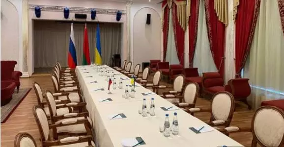 യുദ്ധത്തിന് അന്ത്യമാകുമോ? ബെലാറൂസിൽ റഷ്യൻ-യുക്രൈൻ സമാധാന ചർച്ചയ്ക്ക് തുടക്കം യുദ്ധത്തിന് അന്ത്യമാകുമോ? ബെലാറൂസിൽ റഷ്യൻ-യുക്രൈൻ സമാധാന ചർച്ചയ്ക്ക് തുടക്കം