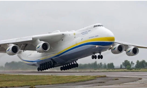 ലോകത്തെ ഏറ്റവും വലിയ വിമാനം റഷ്യന്‍ ആക്രമണത്തിൽ തകർന്നു