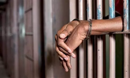 സ്​ത്രീ വീണുമരിച്ച സംഭവം: പ്രതിയെന്ന്​ കരുതുന്നയാൾ പിടിയിലായി