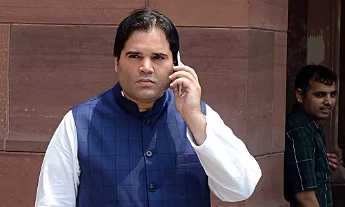 എല്ലാ ദുരന്തങ്ങളും അവസരമാക്കരുത്;കേന്ദ്രത്തിനെതിരെ വരുൺ ഗാന്ധി