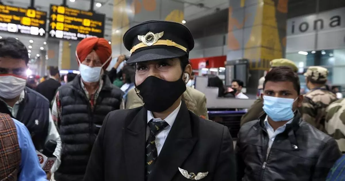 ഇന്നലെ ഇറങ്ങിയപ്പോള്‍ അമ്മ പതിവില്ലാതെ കെട്ടിപ്പിടിച്ചു, ഈ ദൗത്യത്തിന്‍റെ ഭാഗമായതില്‍ അഭിമാനം: പൈലറ്റ് ശിവാനി