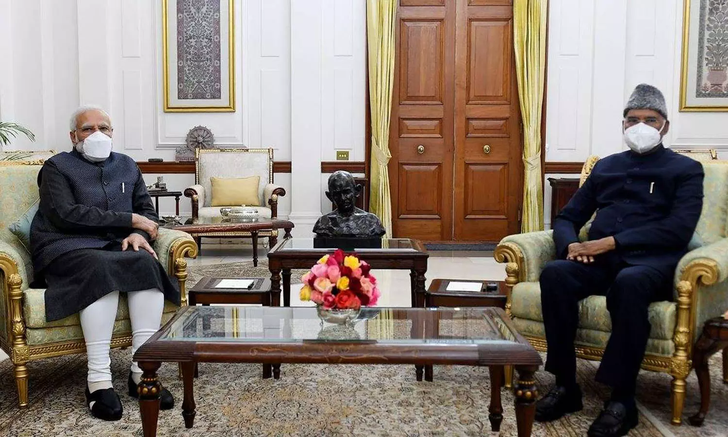 വ്യോമസേനയുടെ സി-17 വിമാനം രക്ഷാദൗത്യത്തിന് നൽകും; പ്രധാനമന്ത്രി രാഷ്ട്രപതിയുമായി കൂടക്കാഴ്ച നടത്തി വ്യോമസേനയുടെ സി-17 വിമാനം രക്ഷാദൗത്യത്തിന് നൽകും; പ്രധാനമന്ത്രി രാഷ്ട്രപതിയുമായി കൂടക്കാഴ്ച നടത്തി