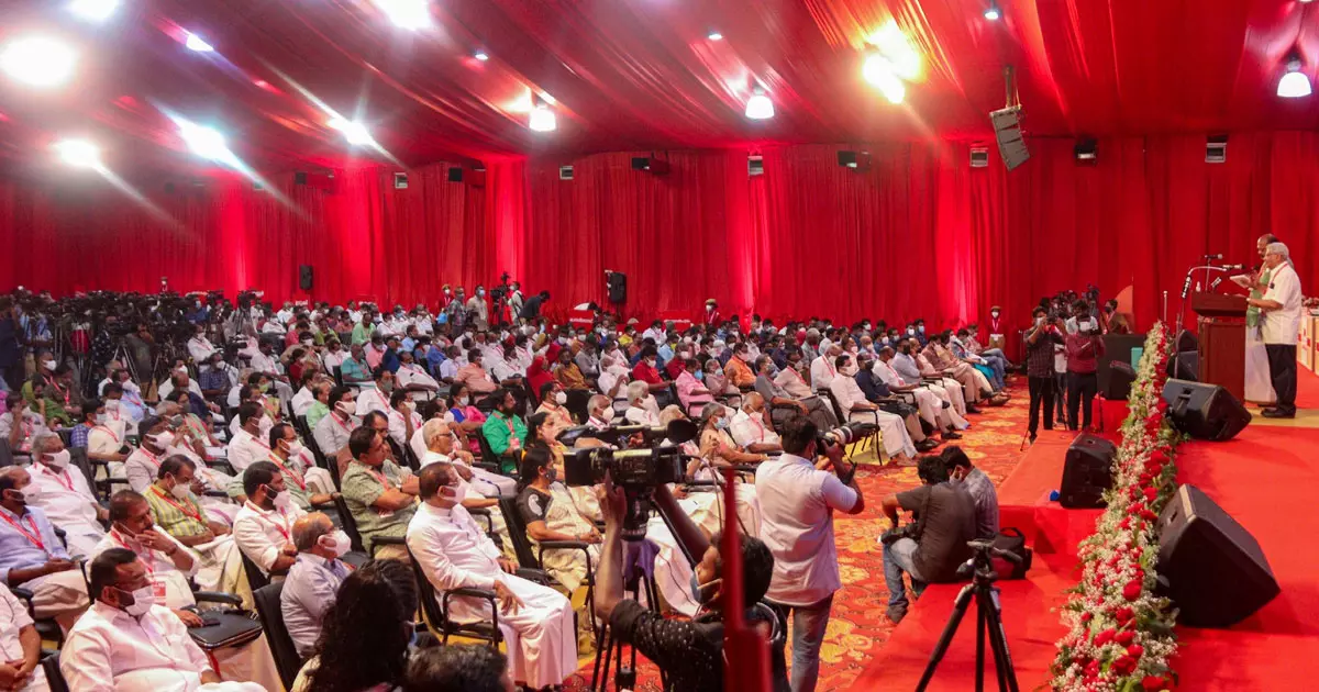 സിപിഎം സംസ്ഥാന പ്രവർത്തന റിപ്പോർട്ടിൽ മന്ത്രിമാർക്കും സെക്രട്ടേറിയറ്റ് അംഗങ്ങൾക്കും വിമർശനം