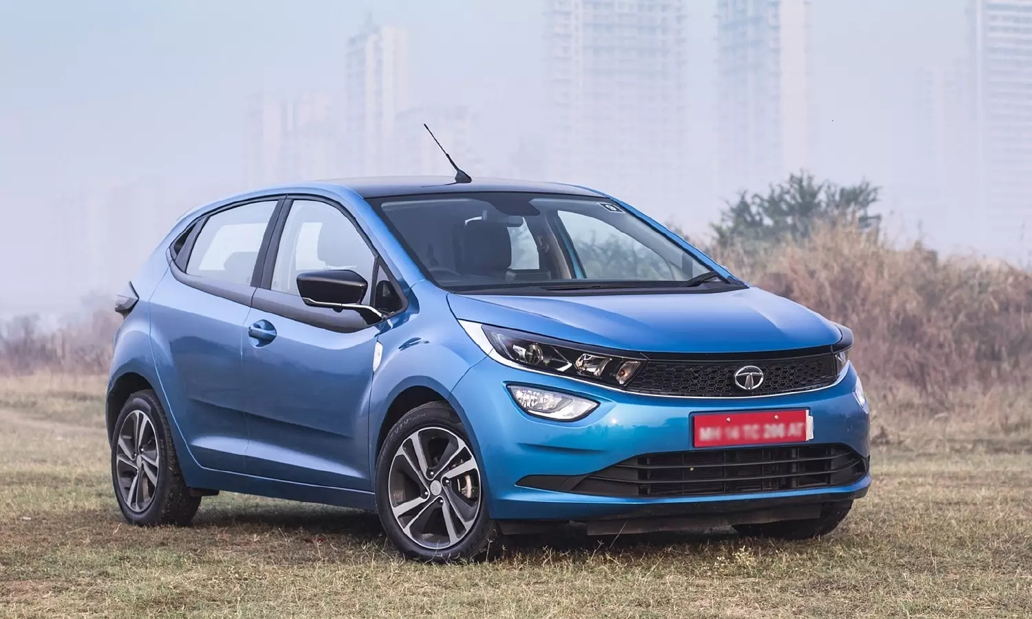 ടാറ്റ ആ കുറവ് നികത്തി; അൽട്രോസ് ഓട്ടോമാറ്റിക്ക് ഉടൻ വിപണിയിൽ ടാറ്റ ആ കുറവ് നികത്തി; അൽട്രോസ് ഓട്ടോമാറ്റിക്ക് ഉടൻ വിപണിയിൽ