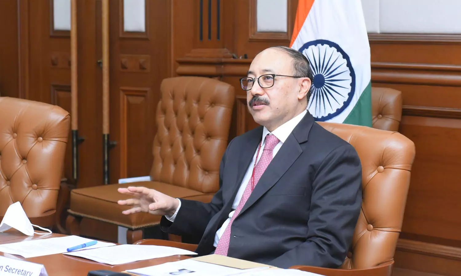 യുക്രൈൻ പ്രതിസന്ധി; ഇന്ത്യൻ സംഘം യുക്രൈൻ അതിർത്തിയിലേക്കെന്ന് വിദേശകാര്യ സെക്രട്ടറി