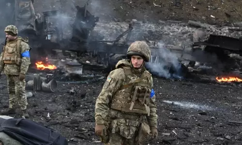 ആറാം ദിവസവും യുക്രൈനിൽ ആക്രമണം ശക്തമാക്കി റഷ്യ; ഖാർകീവിൽ ഉണ്ടായ ഷെല്ലാക്രമണത്തിൽ നിരവധി പേർ കൊല്ലപ്പെട്ടു