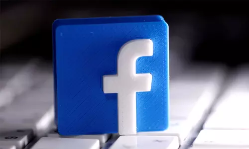 ഫേസ്ബുക്ക് ആളുകൾക്ക് മടുത്തോ? ഫേസ്ബുക്ക് ആളുകൾക്ക് മടുത്തോ?