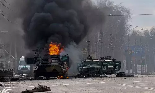 റഷ്യയുടെ 198 ടാങ്കറുകളും 29 വിമാനങ്ങളും തകര്‍ത്തു; 5,700 സൈനികരെ വധിച്ചു- യുക്രൈനിൽ പുടിന്റെ കണക്ക് പിഴക്കുന്നോ?