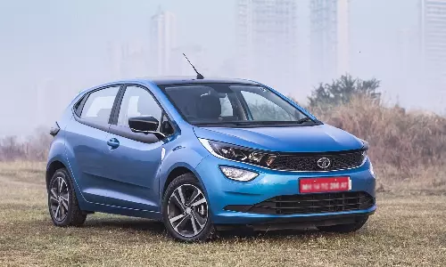 ടാറ്റ ആ കുറവ് നികത്തി; അൽട്രോസ് ഓട്ടോമാറ്റിക്ക് ഉടൻ വിപണിയിൽ ടാറ്റ ആ കുറവ് നികത്തി; അൽട്രോസ് ഓട്ടോമാറ്റിക്ക് ഉടൻ വിപണിയിൽ